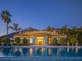 6 Bedroom Villa For Sale Situated In..