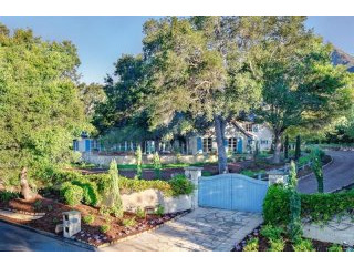 4 bedroom House For Sale: 640..