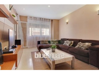 Stunning modern 3 bedroom apartment