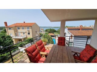 Nova kuća u Medulinu s 4 apartmana - 170m od mora