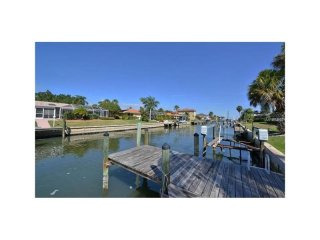 3 bedroom House For Sale: 521 Golf..