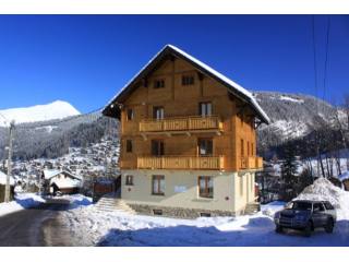 Superb 2 bedroom apartment, 5 minute..
