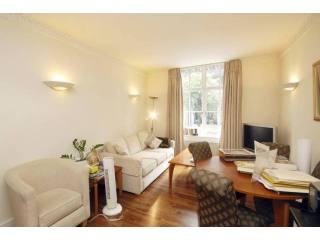 Bloomsbury Mansions, Russell Square..