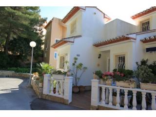 3 Bedroom Semi detached Villa in..
