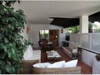 Apartment for sale in Puente Romano..