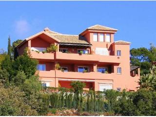 Villa for sale in La Mairena, Marbella..