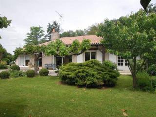 3 bedroom Villa For Sale: 86240 LIGUGE