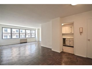 3 Bedrooms - Condo - New York State -..