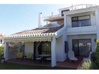 Villa - A very spacious semi-detached..