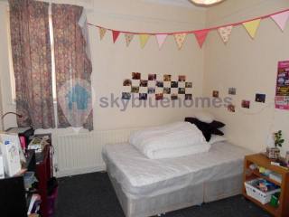 House - STUDENT LET 2015/2016 LARGE 6..