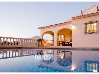 Fantastic 6 bedroom villa in Javea