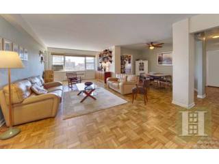 3 bedroom Apartment For Sale: 750..