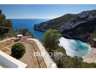 Newly build villa with spectacular sea..