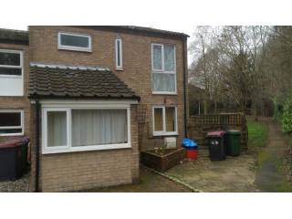Company Let Available Five Bedroom..
