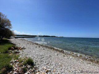 PROSTRANI STAN SA POGLEDOM NA MORE, UMAG OKOLICA