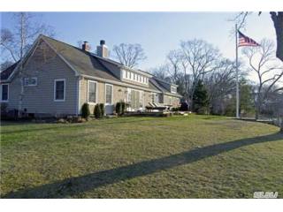 1325 Luptons Point Rd Mattituck, NY..