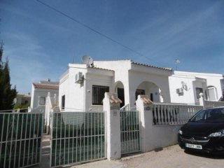 2 Bed 1 bath detached villa, reduced