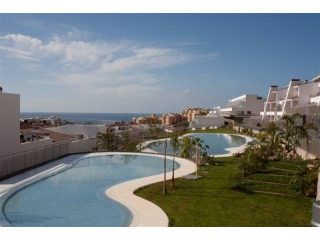 Apartment For Sale in La Caleta..