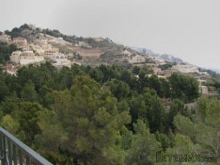 Urbanización de nueva construcción situada en un paraje t..
