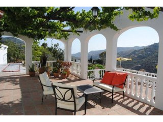 Country Houses for Sale in Competa..