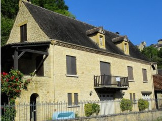 Stone House With Panoramic Views..