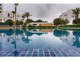 1 Bedroom Middle Floor Apartment