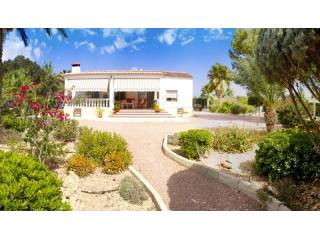 3 bedroom, 2 bathroom Finca / Country..