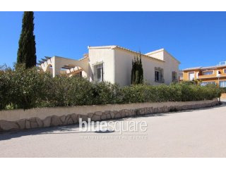 Detached 2 bedroom villa near Moraira..