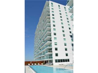 2 bedroom Flat For Sale: 400 Sunny..