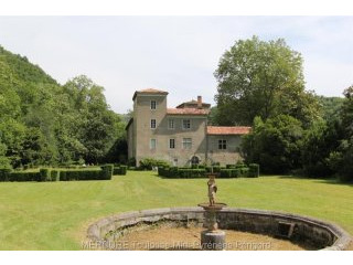 10 bedroom Castle For Sale: 81100..