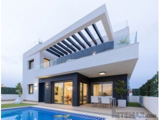 DetachedVilla Property Type: &nbsp;3 or 4 Bedrooms..