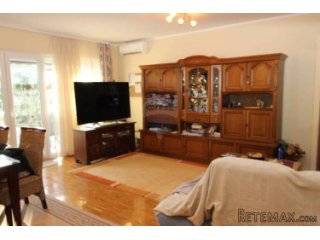 Stan u prizemlju sa okućnicom od 200m2