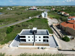 PRIVLAKA - MODERAN PENTHOUSE - KROVNA TERASA
