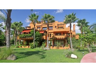 Three Bedroom Penthouse, 2a45, La..