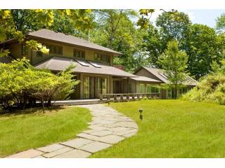 4 bedroom Residence For Sale: Amenia..