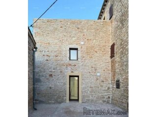 POREČ, Renovirana kamena kuća s pogledom na more