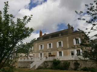 7 Bedroom Manor House For Sale