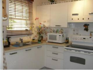 2 bedroom Property For Sale: Vuemont..