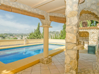 4 Bedrooms - Villa - Alicante - For Sale