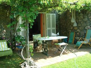 2 Bedrooms - Apartment - For Sale