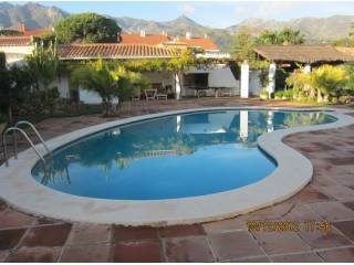 Villa for sale in El Mirador, Marbella..