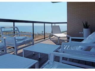 3 beds apartment with sea views in..