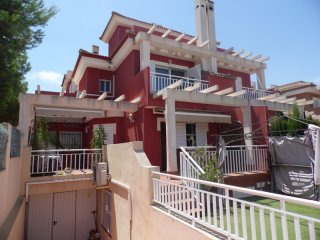 3 Bedrooms - Semi Detached - Alicante -..
