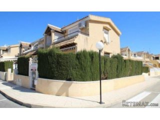 &nbsp;2 Bedroomed Furnished Corner Ground floor Apartment..