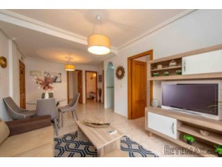 3 Bedroomed Renovated Apartment within 5 minutes walk to..