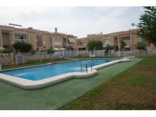 2 Bedroomed Renovated South Facing Ground Floor Bungalow in..