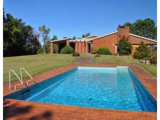 4 Bedroom House - For Rent - Pinares