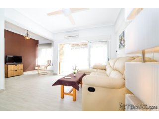 Renovated Stunning 3 Bed 2 Bath Apartment just steps away..