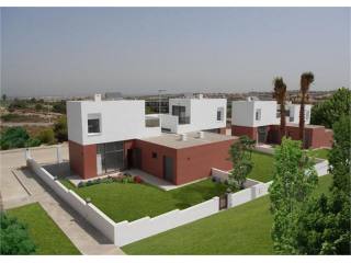 2 bedroom Villa For Sale: 2 Bedroom..