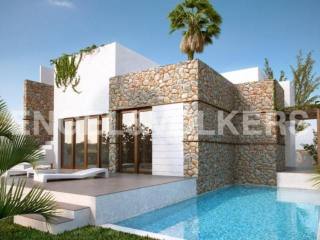 New build villas at excellent price